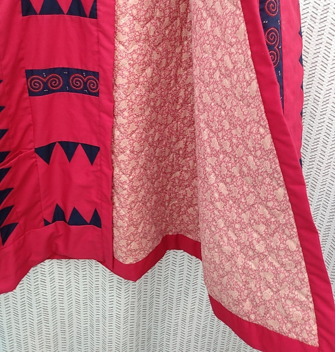 Handmade Patchwork Jacket with Mola Applique Size… - image 3