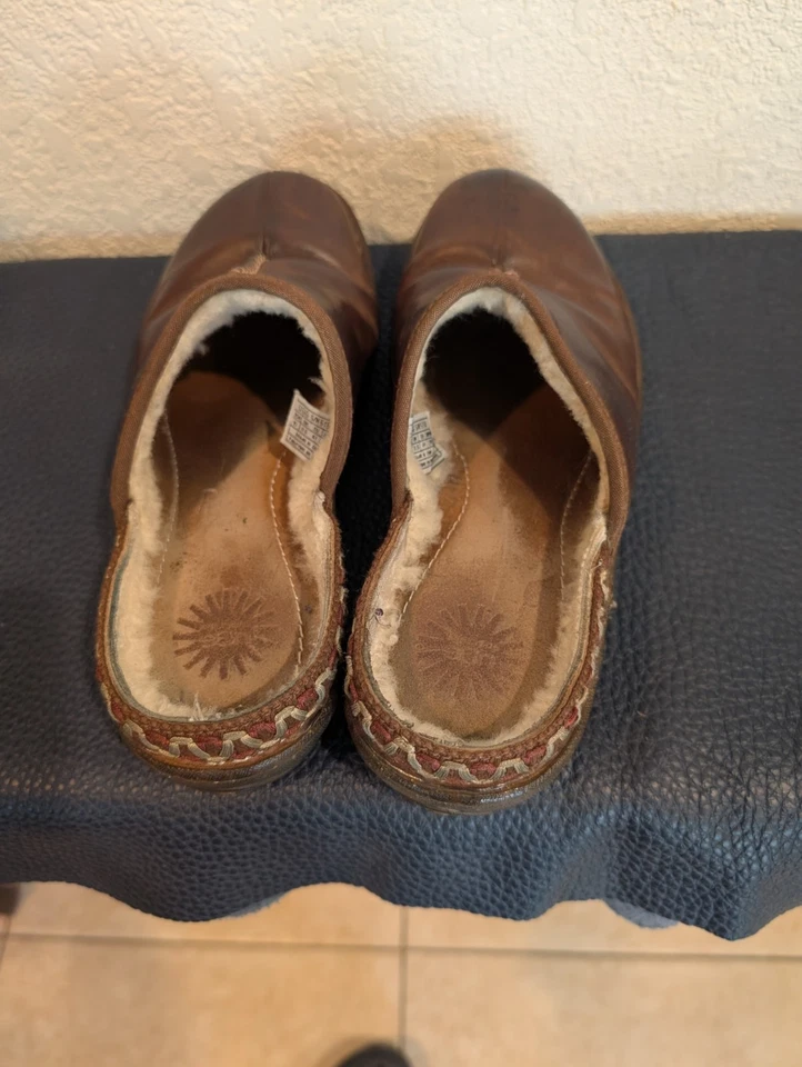 UGG Womens Brown Leather Sherpa Lined Slip On Clog Shoes Size 10  - Image 4 of 4
