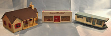 Vintage Plasticville Lot 3 NE Ranch house, Mobile home, Sm Market - glued nice