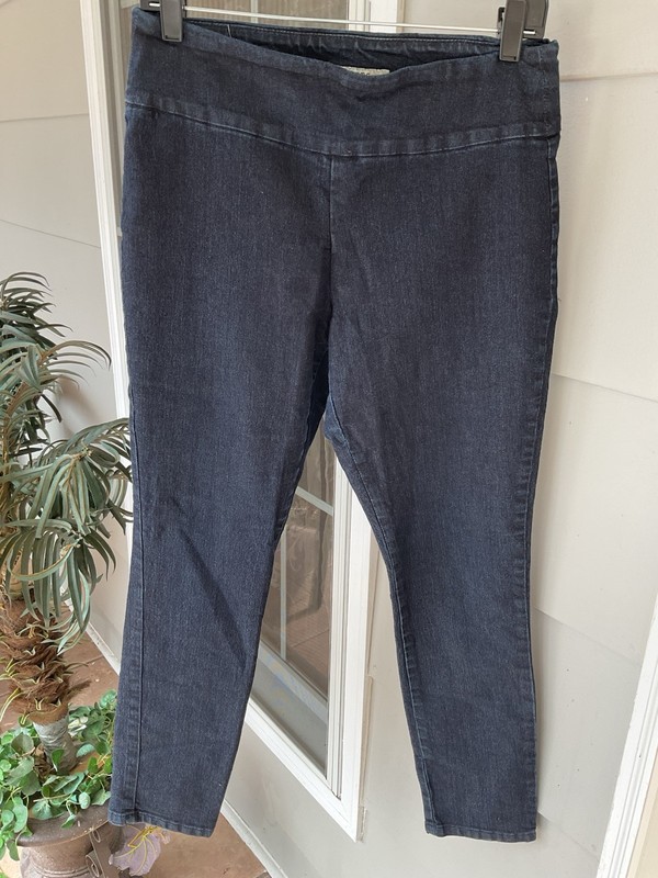 D. Jeans New York 10P Women’s Pants EUC 30x28 Casual Comfortable ￼