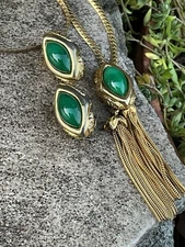 Vintage Alice Caviness Gold Tone Green Rhinestone Necklace Clip Earrings Jewelry