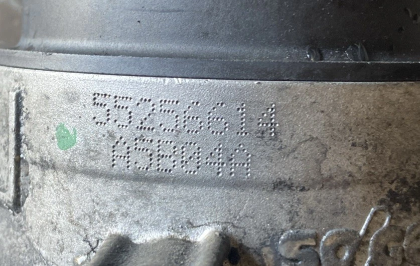 VAUXHALL CORSA E(1.3CDTI)B13DTE OIL FILTER HOUSING/EGR VALVE 55256614 *15-19* - Image 2 of 4