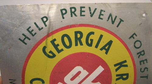 VINTAGE METAL PREVENT FOREST FIRES SIGN GEORGIA KRAFT CO PAPER MILL MACON - Picture 3 of 14