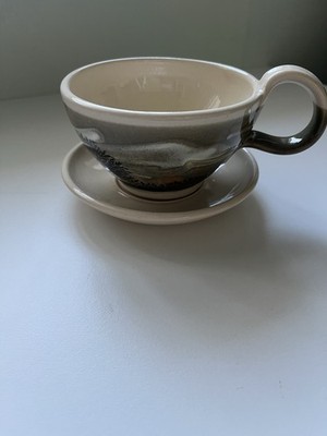 Tasse und Untertasse Hand Made In England