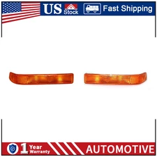 TYC Turn Signal / Parking Light Assembly 2x fits from 1998 - 2004 Chevrolet S10