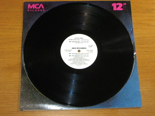 PROMO SOUL/FUNK 12" EP - LOOSE ENDS - MCA 17737 - "MR. BACHELOR" (6 versions) - Picture 2 of 4