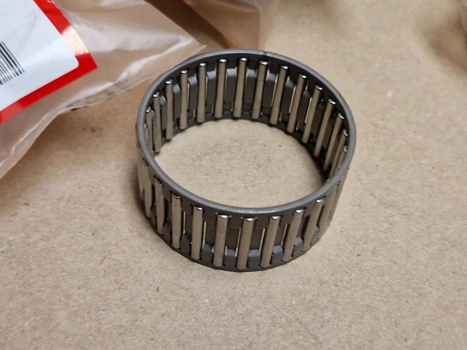 Juego de rodamientos de agujas Honda Civic X5 40X45X22.5 2007-2013 91104PHR003 genuino NUEVO Foto 2 de 4