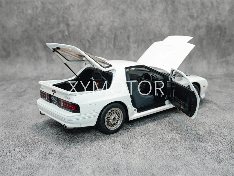 WHELART 1:18 Mazda Savanna RX-7 FC3S infinite RX7 White