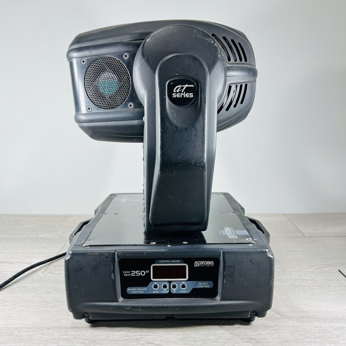 Vente d'occasion - Lot de 2x Jeu de Lumière BobScan 2 / Scanner LED 35W