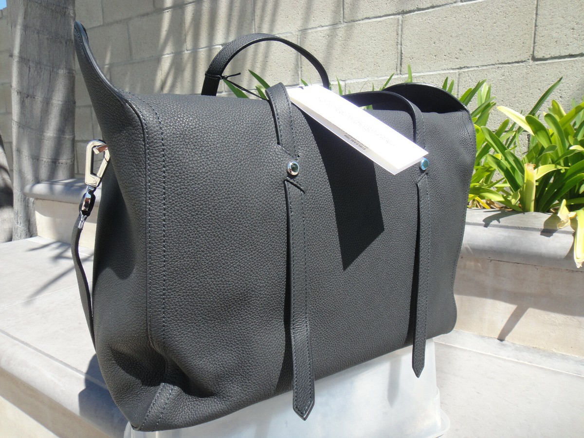   205W39NYC ショルダーバッグRafSimons Calvin Klein 205W39NYC Raf Simons, Medium Black Pebbled