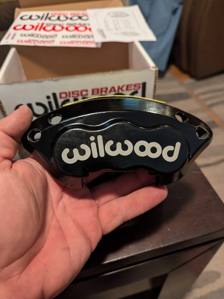 Wildwood Caliper Set With Pads, NEW! 120-11872-bk. D154 GM - Image 2 of 4