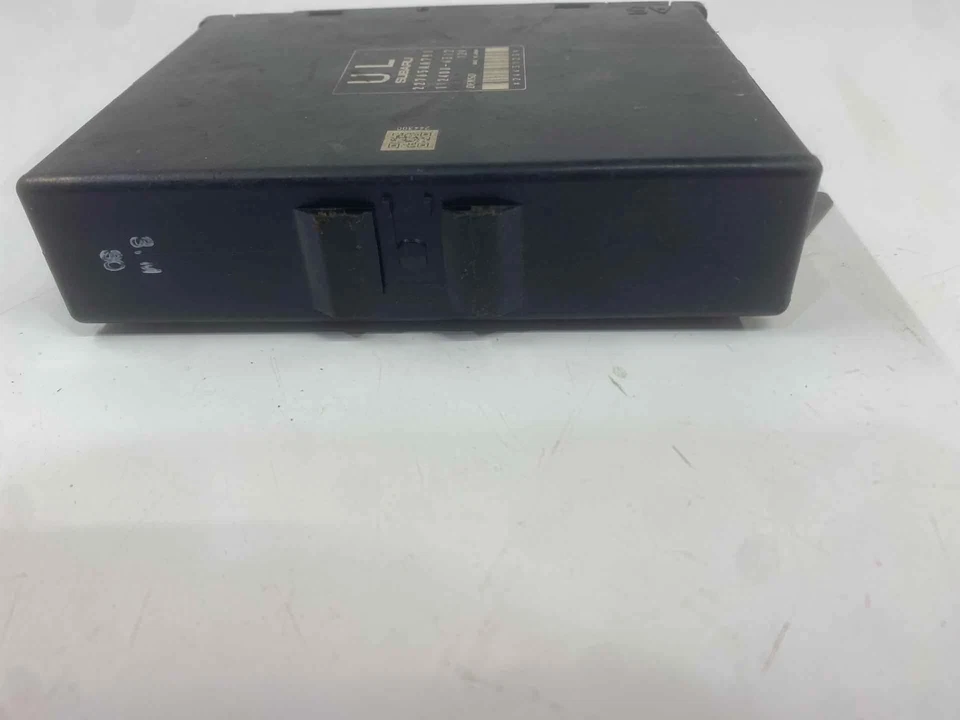 Módulo de control del motor usado (ECM) se adapta a: Subaru Impreza Electronic Control Mo 2010 Foto 3 de 4