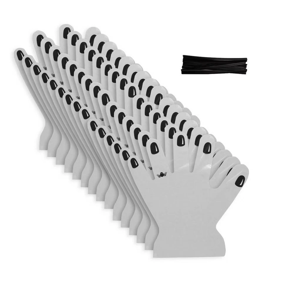 Wilton 90 (6 packs of 15) Halloween Hand Shaped Trick Or Treat Party Cello Bags - Image 4 of 4