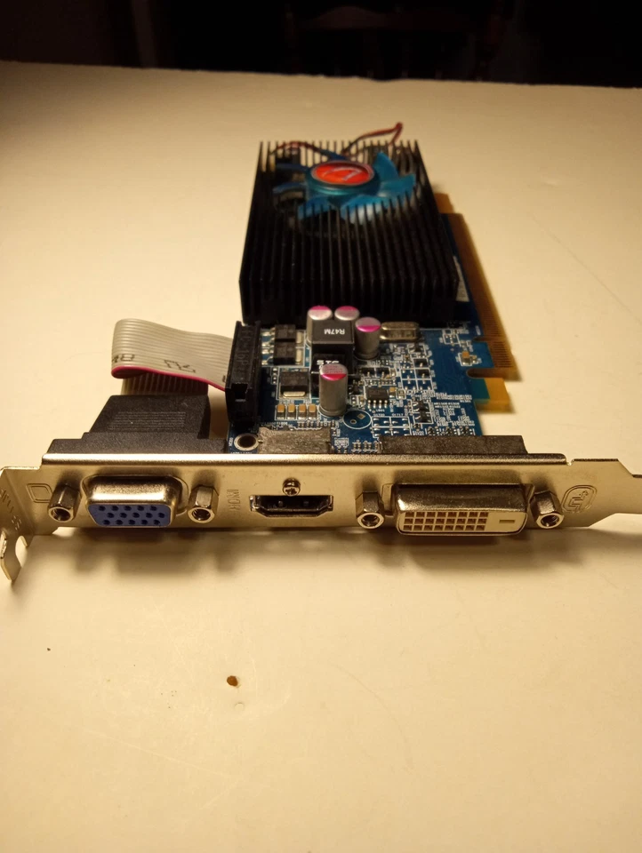 VisionTek - 6570  PCIe 1GB  DDR3 - Image 2 of 4