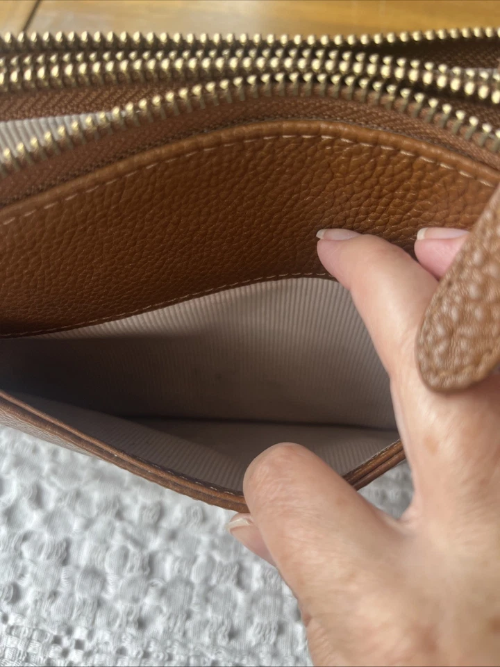 Bolso Bandolera RADLEY LONDON Bolsillo Compartimento Cuero Usado en Excelente Condición Foto 4 de 4