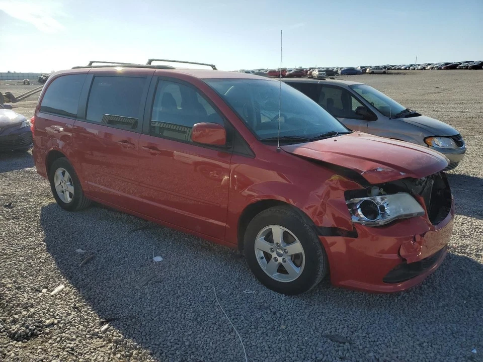 Espejo retrovisor interior delantero central usado se adapta a: Dodge Caravan 2013 atenuación manual Foto 4 de 4