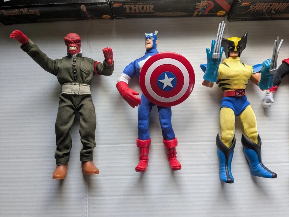 Lote de 9 figuras de 8" X-Men Avengers Hulk sueltas y en caja de cubiertas famosas de Marvel Foto 2 de 4