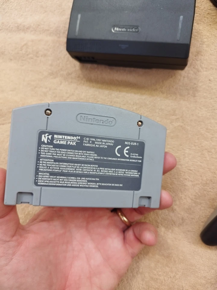Nintendo 64 Console Pal Più Expansion Pak Più Goldeneye 007 - Immagine 4 di 4