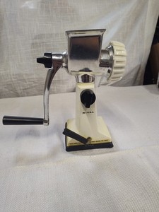 Vintage Rival Grind-O-Mat Manual Meat Grinder Model 303 /1 Harvest Yellow