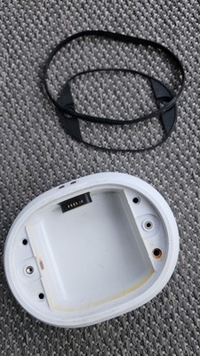 Sonos Move Speaker Model S17 White Charger Base READ DESCRIPTION PLS