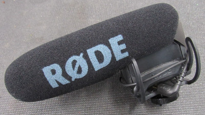 Rode VideoMic Pro Shotgun/On-Device Wired Standard Professional Microphone
