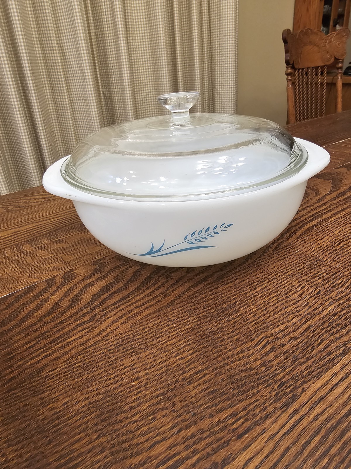Vintage Pyrex 1.5 QT Turquoise Blue Wheat 023 Round Casserole Dish w/ Lid