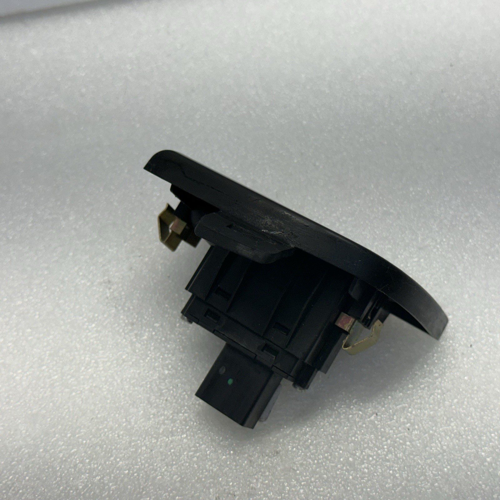 03-13 Maserati Quattroporte M139 Rear Right Side Window Switch Control OEM