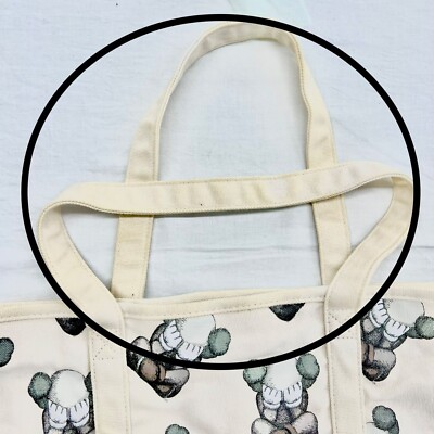 Uniqlo x kaws Canvas Tote Bag white Color Model Tokyo First