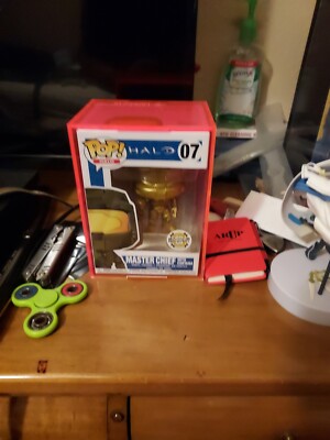 Funko Pop! Halo Gold Master Chief With Cortana 07 Outpost Discovery  Exclusive