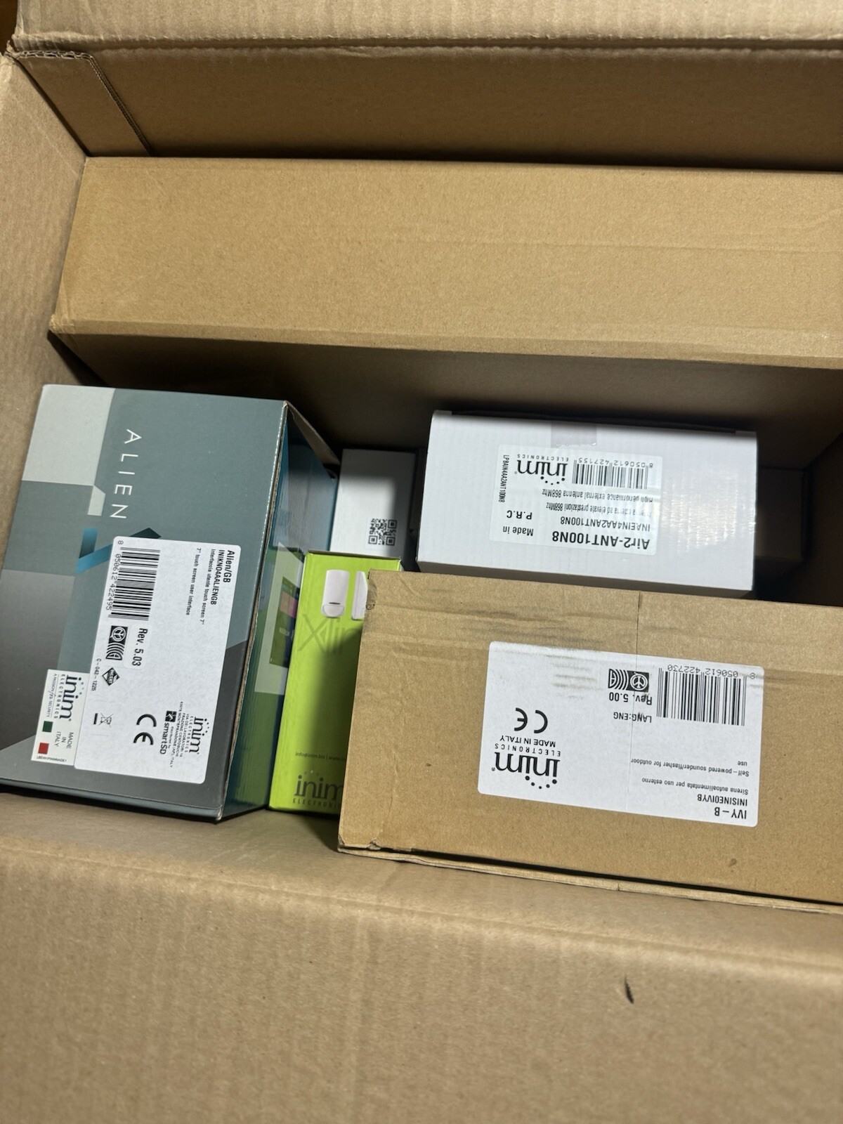 Alarme maison filaire INIM anti-brouillage pour sécuriser une habitation sans fausse alerte