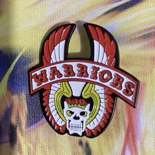 The Warriors Metallic Pin..Can You Dig It? - Photo 1/3