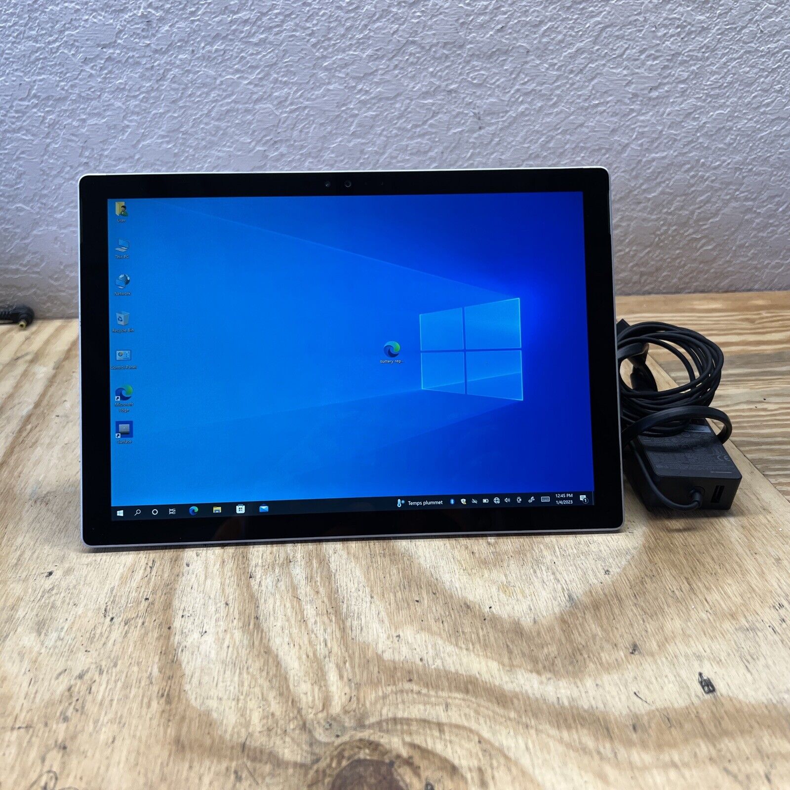 Microsoft Surface Pro 4 1724 128GB SSD 4GB DDR3 Silver i5