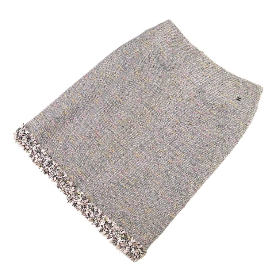 Chanel — CHANEL 04A Tweed Skirt Gray Size 38 Women's  Authentic France COCO MARK Fringe