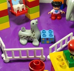 Lego Duplo Circus Lot 2000-13 Train Ringmaster Lion & Elephants Heads move Seal 