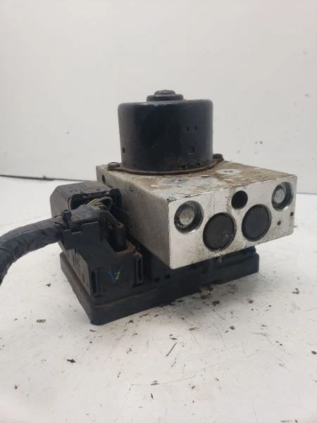 Conjunto de bomba de pieza de freno antibloqueo tracción delantera ABS se adapta a 02 VOLVO 60 SERIES 885965 Foto 2 de 4