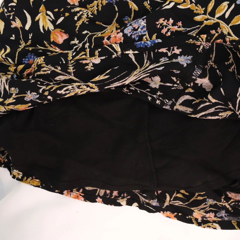 KIMCHI BLUE Floral Woven Shorts 2 Black Hippie Hipster Cottagecore EUC B6 - Image 3 of 4