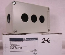Telemecanique 3 Hole Control Station Enclosure XAP G29703 NIB