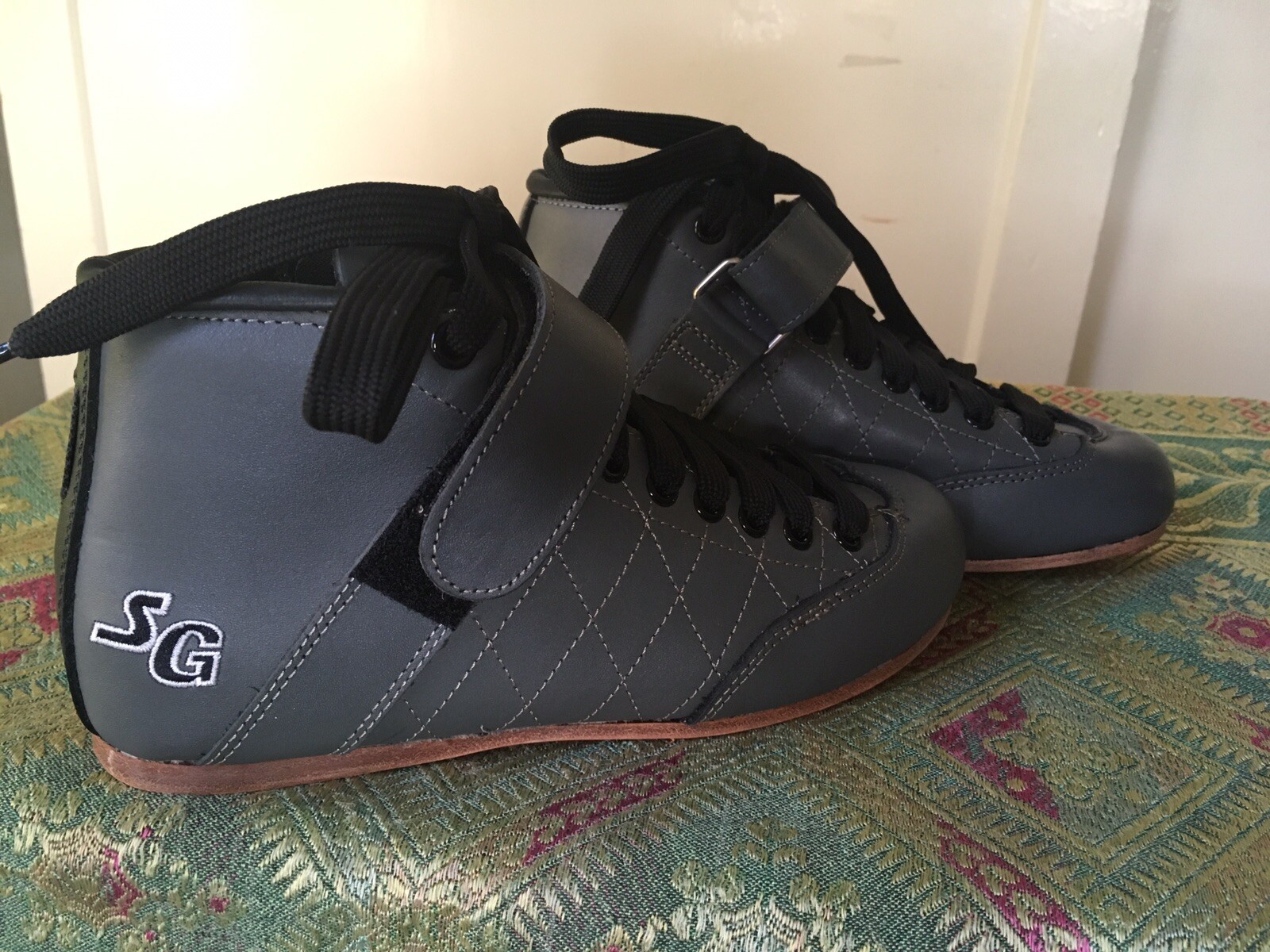 Sure Grip Isis Roller Derby Skating Boot Women’s Size 6.5 eBay
