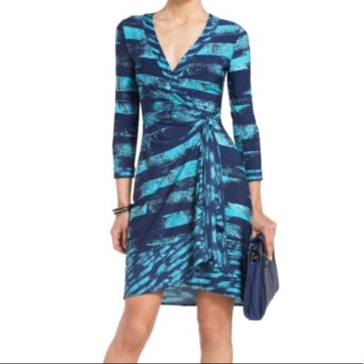 BCBGMAXAZRIA ALBERTA PRINTED 052 CLASSIC BLUE COMBO WRAP DRESS sz XSP
