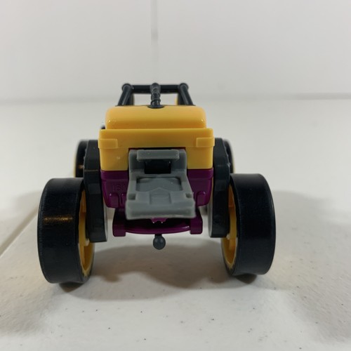Blaze & the Monster Machines Flip & Race Stripes Transforming truck - Picture 4 of 16