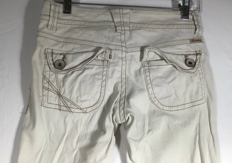 VTG Y2K Unionbay Low Rise 7” 29”w 31 “ Beige Flare Leg Corduroy Pants Size 1 - Image 4 of 4