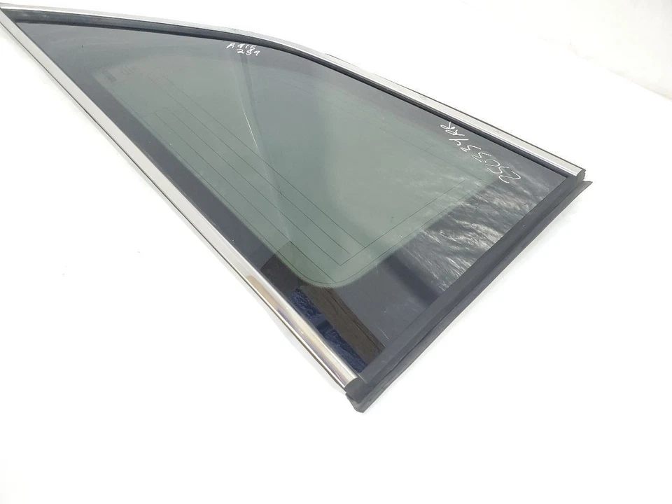 Cuarto de cristal trasero derecho Honda Odyssey 2011 2017 OEM Foto 3 de 4