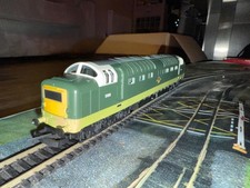 Hornby R3497 Diesel BR Class 55 No 'D9016'