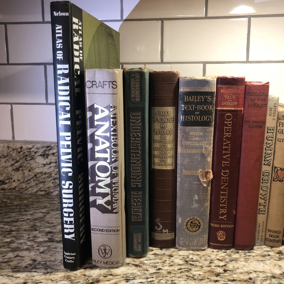 10 Book Lot Vintage Medical Books Props Decor Textbook Surgery, Medicine, Etc - Imagem 3 de 4