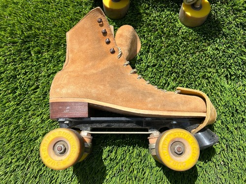 VNTG Riedell 130M Suede Roller Skates Sure-Grip Wheels Sz 10 Red Wing Jogger - Picture 2 of 15