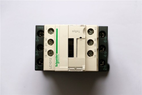 3pcs Lots of LC1D12F7 SCHNEIDER MAKE Tesys Contactor 3 poles brand new, original - Picture 2 of 3
