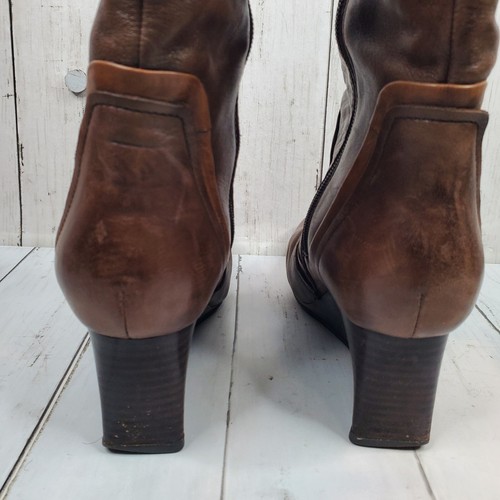 EARTHIES Stivali lunghi in pelle con zeppa marrone donna 9,5B corteccia punta mandorla zip in ottime condizioni - Foto 10 di 18