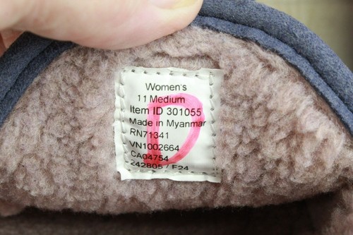 LL Bean Women's Purple Suede Fleece Lined Mountain Moccasin Slippers Size 11 M - Picture 8 of 9