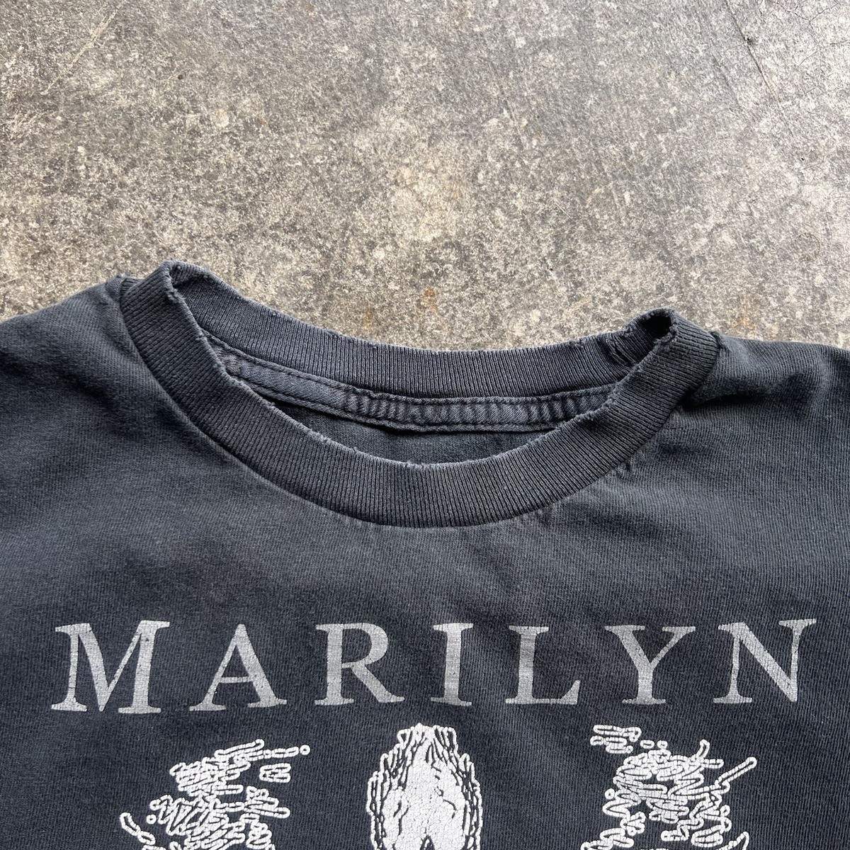 Vintage Marilyn Manson Bigger Than Satan t shirt Mens Size Vintage Marilyn Manson Bigger Than Satan t shirt Mens Size