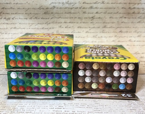 Crayola Colors of the World PLUS 2 x Classic Color Crayons = 80 Total! Fast Ship - Picture 3 of 12